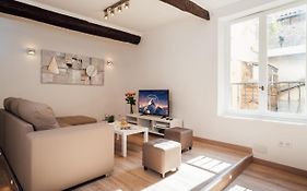 L'Authentic - Warm 3-Bedroom In The Heart Of Old Nice Welkeys